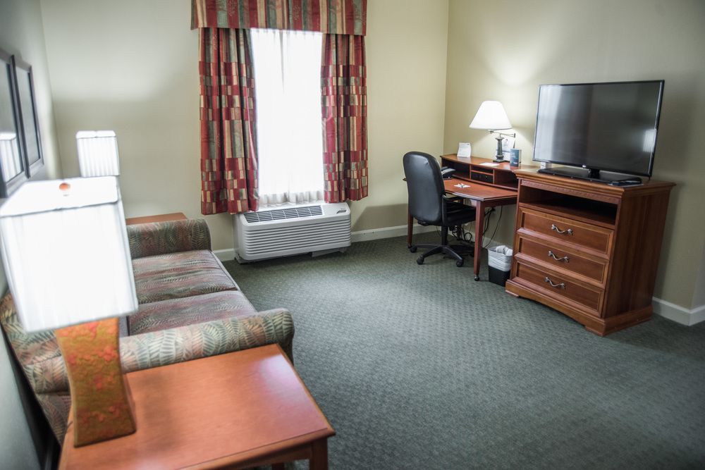 Holiday Inn Express Hotel & Suites Conover - Hickory Area By Ihg Kültér fotó
