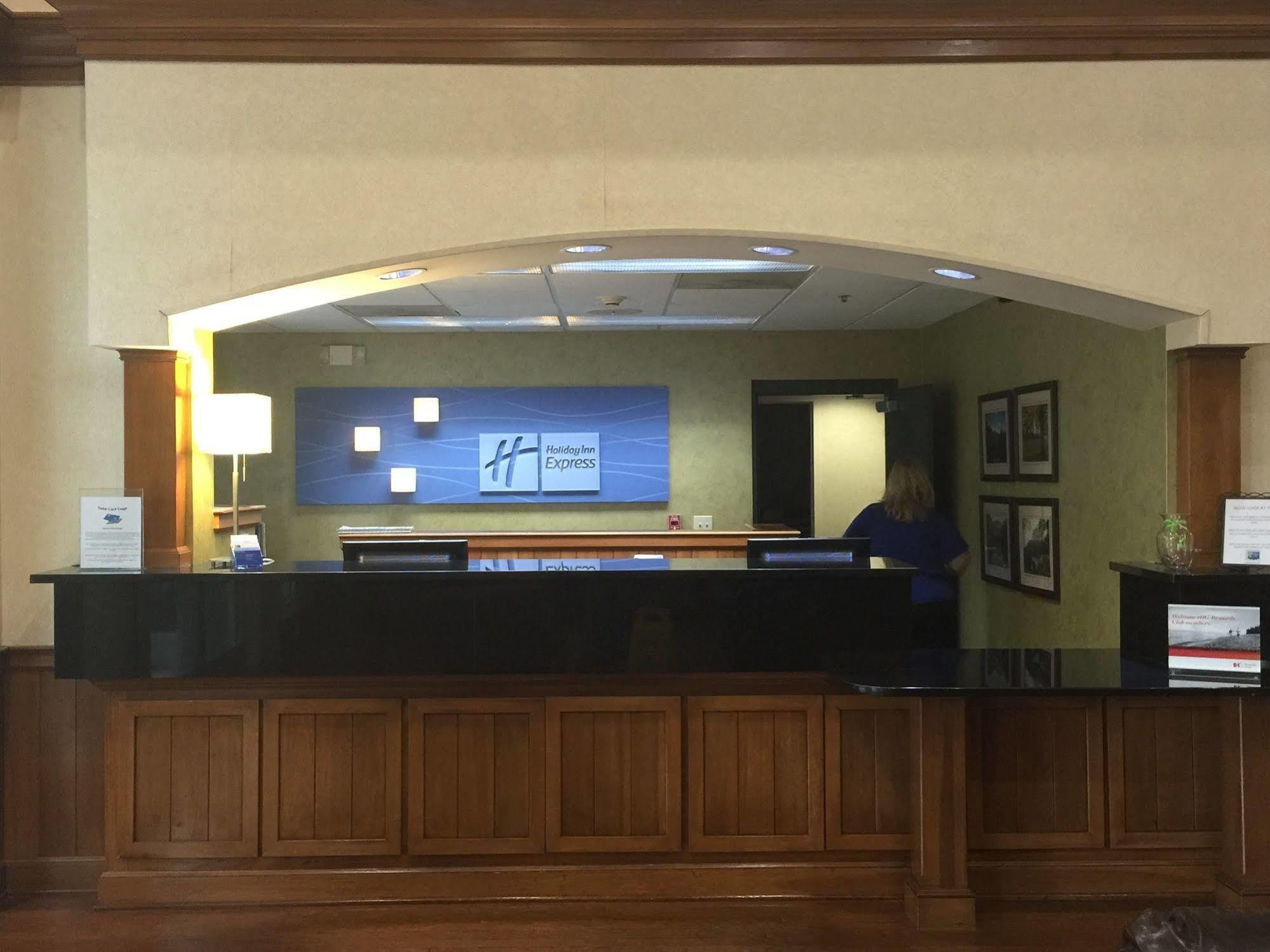 Holiday Inn Express Hotel & Suites Conover - Hickory Area By Ihg Kültér fotó